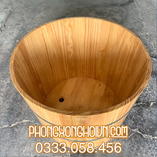 Ống xả nước đặt ở dưới đảy thùng rất tiện lợi cho quá trình xả bỏ nước sau khi sử dụng